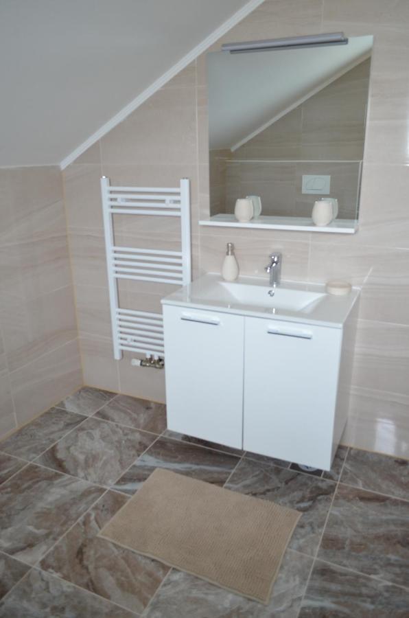 Katarica Hotel Korenica Kültér fotó