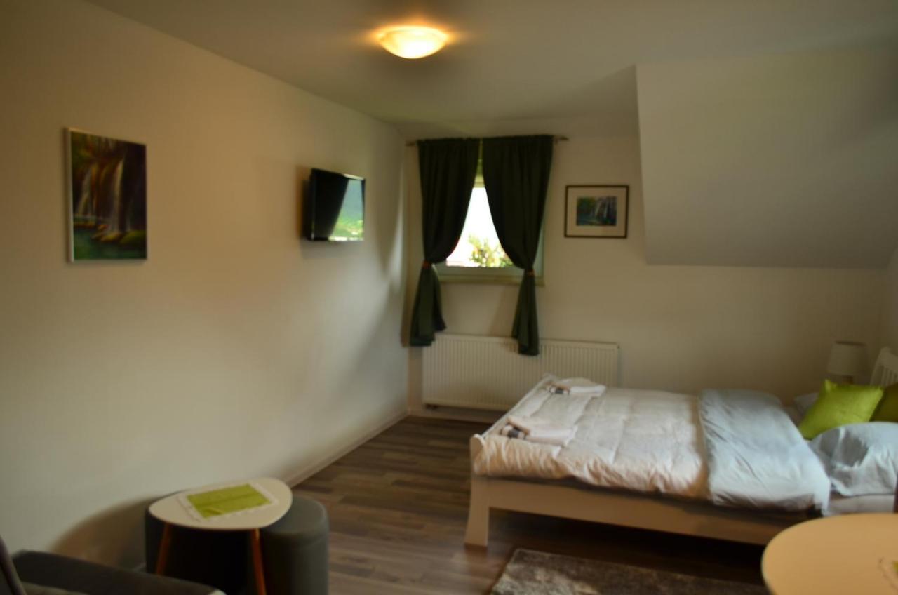 Katarica Hotel Korenica Kültér fotó