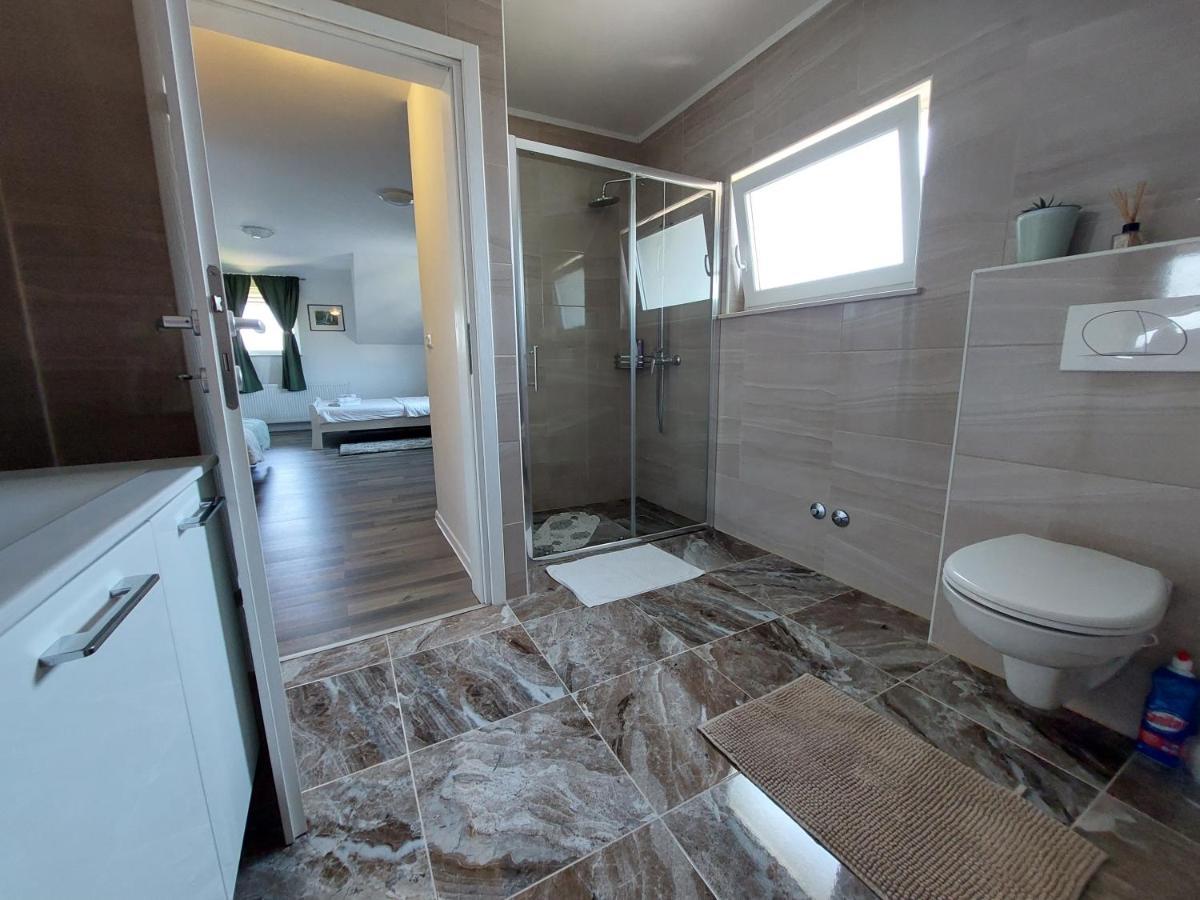 Katarica Hotel Korenica Kültér fotó